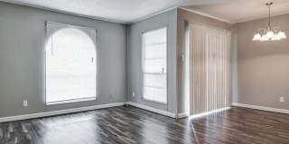 Three 44 Apartments Gallery 4