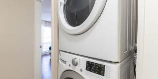 Lake House at Martin's Landing Gallery 11