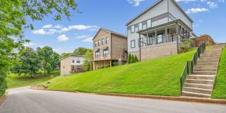 Modern Three Bedroom! Gallery 4