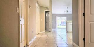 3 BR / 2 BA Duplex Conveniently Located in Lehigh Acres Gallery 2