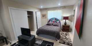 2 bdr 2 bath kitchen fully furnished apartment with private entrance in quiet neighborhood in Albuquerque Gallery 4