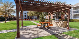 Brady Station Gallery 16