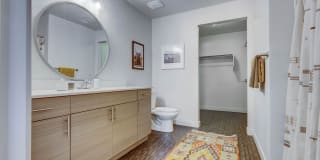 Novi at Jordan Valley Station Gallery 7