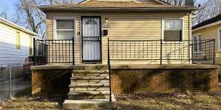 6088 Auburn Street Gallery 1