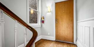 18 E MADISON Street Gallery 9