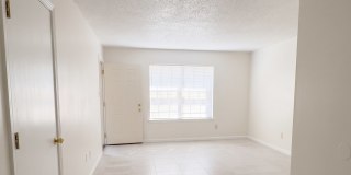 136 Hillview Avenue, Apt 1 Gallery 1