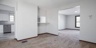 Spacious 3 Bed, 2 Bath in Newark - Move-In Ready Gallery 17