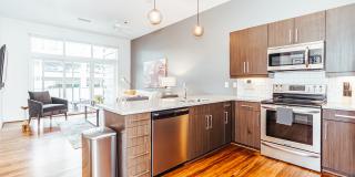 20 Midtown Gallery 3