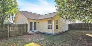 Room in 3 Bedroom Home at Tom Hunter Dr Gallery 33