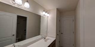 Stunning 7 Bedroom House with a Loft and Updated Kitchen in Harrisburg Gallery 12