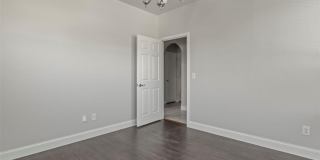 1017 Chatsworth Drive Gallery 18