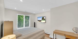 637 Beacon Boulevard Gallery 25
