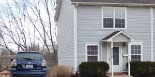 Lovely, Spacious Townhouse! Off-Street Parking, W/D Included, Full Basement, Pets Ok! Gallery 1
