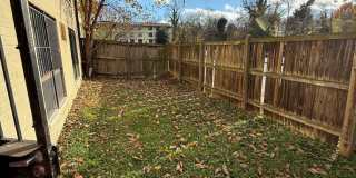 Beautiful 2 Bedroom 1 Bath Condo Conveniently Located Gallery 17