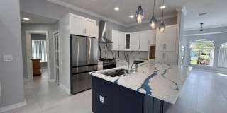 1438 SE Griffin Terrace Gallery 9