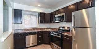 Montrose Manor Gallery 1