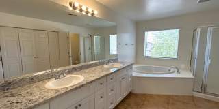7422 S 40th Ln Gallery 9