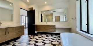 1319 Sunset Plaza Drive Gallery 27