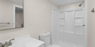 7401 SW 38th St Gallery 5