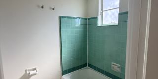 645 N 5th Ave - 2 Gallery 15