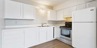 Leavitt Park Apartments - Building 1014 Gallery 5