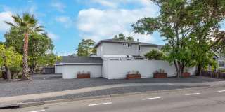 Clean and bright throughout, 2-bedroom, 1.5 Bathroom, two story unit in a great Windsor location! Gallery 29