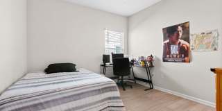 Beautiful 4 Bedroom 2.5 Baths Homes Gallery 19