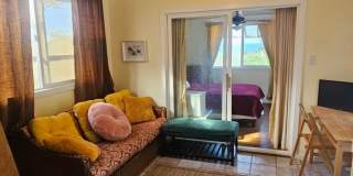 Oceanviews Private 1 bed / 1 bath sep. cottage. "INCL ALL utilities + WIFI internet". Furnished. Gallery 13