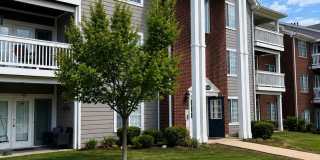 Spacious 2BR Condo with Flex Space & Private Balcony in Crestwood’s Madison Park Gallery 1
