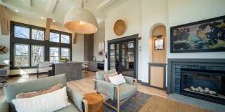 The Estates Gallery 19