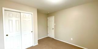 Charming 3-Bedroom Cul-de-Sac Home with Fenced Yard & Garage! Gallery 14