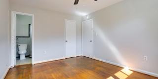 502 N MANSFIELD Street N Gallery 23