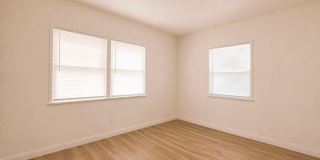 4723 Arlington Avenue Gallery 20