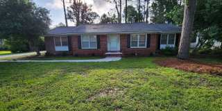 Spacious Brick Home with Modern Upgrades & Huge Fenced Yard in Valdosta! Gallery 1