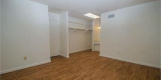 Rarely Available Private 5 Bed 3 Bath House w/ 2 Masters Gallery 10