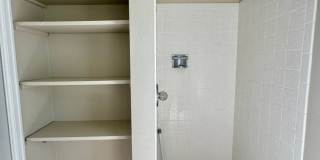 4 Bedroom Home in Villa Loma-Available NOW Gallery 42