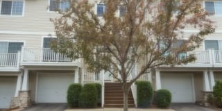 564 Willoughby Way W Gallery 1