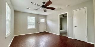 901 / 903 Allen St Gallery 8