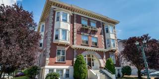 Elegant Renovation! HUGE 1 Bed 1 Bath Available Now! Elegant Renovation! HUGE 1 Bed 1 Bath Available Now! Gallery 1
