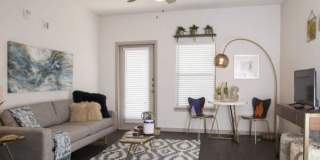 7351 N Loop 1604 E Gallery 1