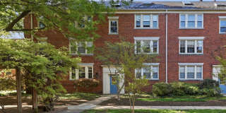 Cozy Studio Condo in Old Town Alexandria Gallery 1