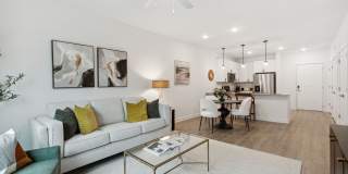 Everleigh Deerfield Age 55+ Apartment Homes Gallery 28