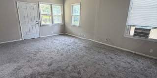 3 Bedroom One Bath! Gallery 7