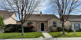Updated single story in La Loma neighborhood! Gallery 1