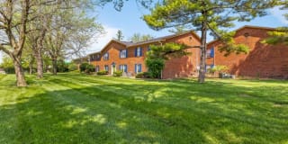 Frederick Square Gallery 12