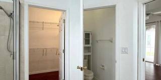 9512 Greenpointe Drive Gallery 59