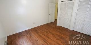 Sommerset Condos - Unit #21 Gallery 1