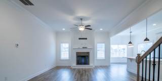 83 Ivy Loop Gallery 15