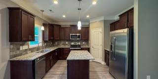Beautiful 4 Bed 2.5 Bath Home in North Fayetteville Gallery 6