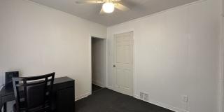 7710 S Ada Street Gallery 5